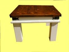 שולחן עץ קטן בסגנון פרובנס - אלון מערכות ריהוט
