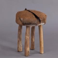 שרפרף פרווה - וסטו VASTU - גלריית רהיטים מעץ מלא 