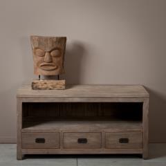 שולחן טלויזיה מעץ מלא - וסטו VASTU - גלריית רהיטים מעץ מלא 
