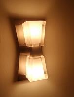 מנורת קיר מעוצבת - תיל און לייטינג