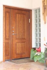 דלת עץ מעוצבת - הרמטיקס מבית סייפטידור