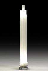 מנורה מפוארת בצורת נר - לוגו תאורה