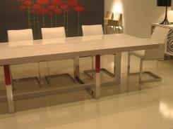 שולחן אוכל עם רגלי נירוסטה - רהיטי מור