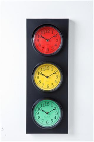 שעון קיר מיוחד - Kare Design