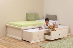 מיטה לילדים במה - האוס אין - מעצבים חדרים בריאים