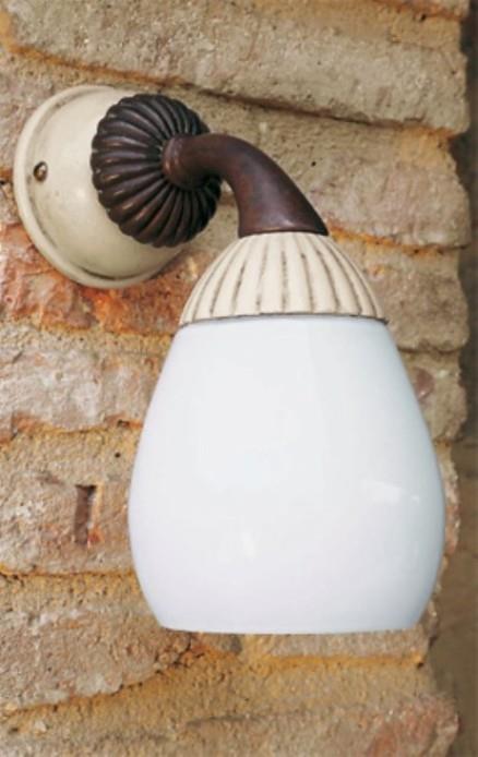 מנורה לחזית הבית - קמחי תאורה