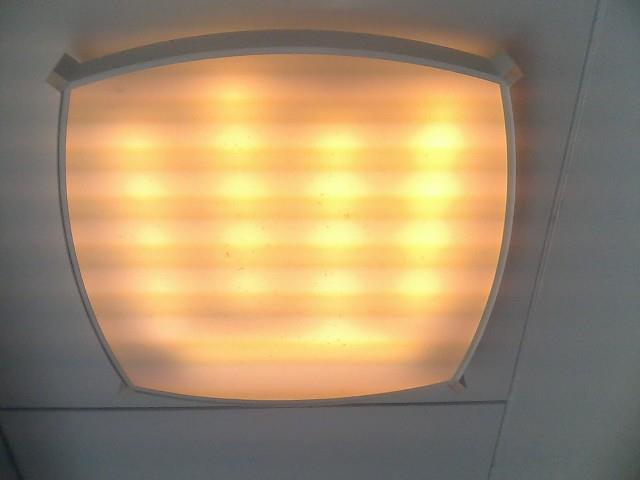 מנורת תקרה מעוצבת - אקסקלוסיב תאורה - עודפים