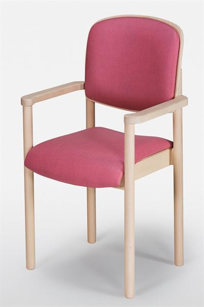 כסאות עץ נערמים - ק.ד. בלקוני בע"מ - ריהוט בהתאמה אישית