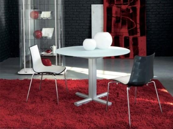 שולחן עגול עם רגל אחת - בלורן פתרונות פרזול ועיצוב לרהיטים