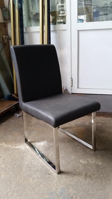 כיסא מעוצב ומרופד - נוף עיצובים פלוס בע"מ