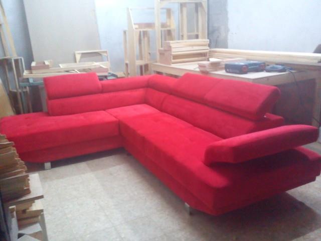 ספה באדום עז - רהיטי המושבה 