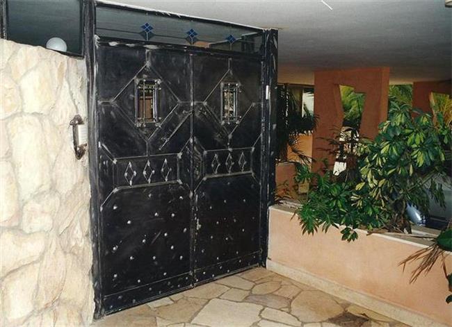 דלת בלגית ממתכת - רוםסן - אומנות הפרופיל הבלגי