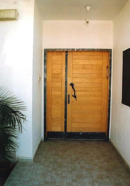 דלת כניסה רחבה - רוםסן - אומנות הפרופיל הבלגי
