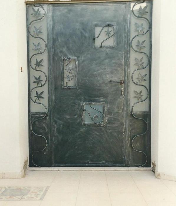 דלת בלגית מעוטרת - רוםסן - אומנות הפרופיל הבלגי