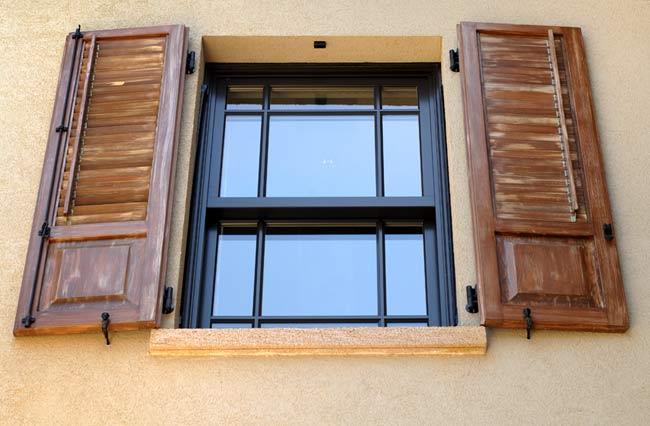 חלון הרמה שחור - חלונות מרווין ישראל