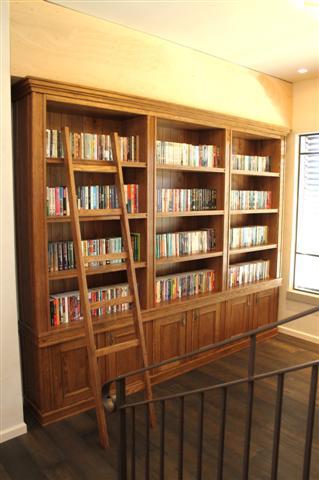 ספריה - madera living style