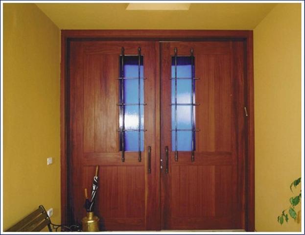 דלת כניסה רחבה - madera living style