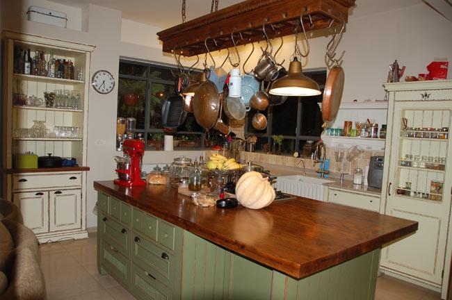 אי ירוק למטבח - madera living style