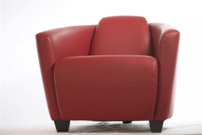 כורסא אדומה - כסאות בעיקר