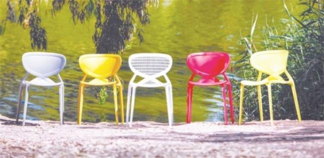 כסאות פלסטיק צבעוניים - כסאות בעיקר