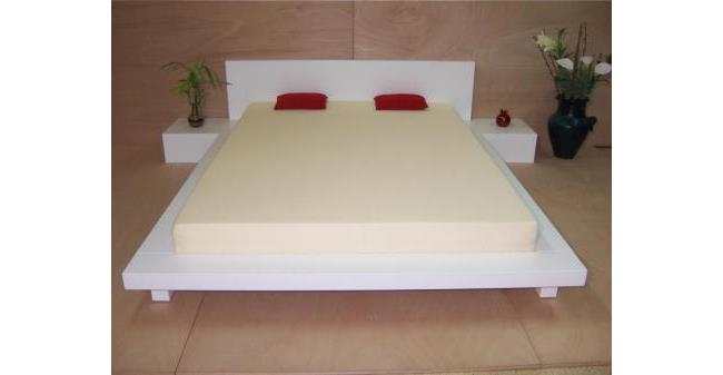 מיטה יפנית לבנה - עמירם עיצוב