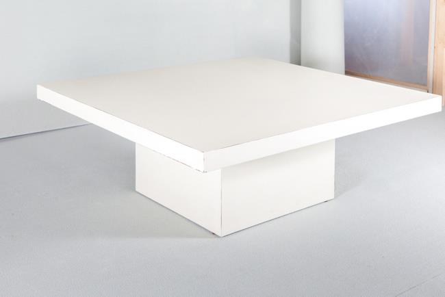שולחן מרובע לבן - עמירם עיצוב