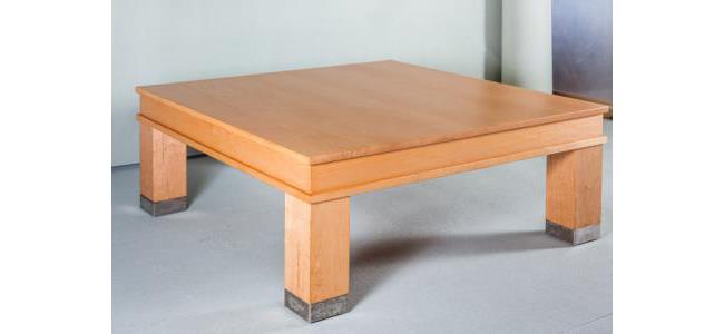 שולחן מרובע מעץ מייפל - עמירם עיצוב