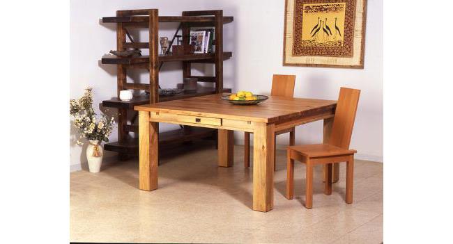 שולחן מרובע עץ מייפל - עמירם עיצוב