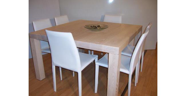 שולחן מרובע מעץ אשא - עמירם עיצוב