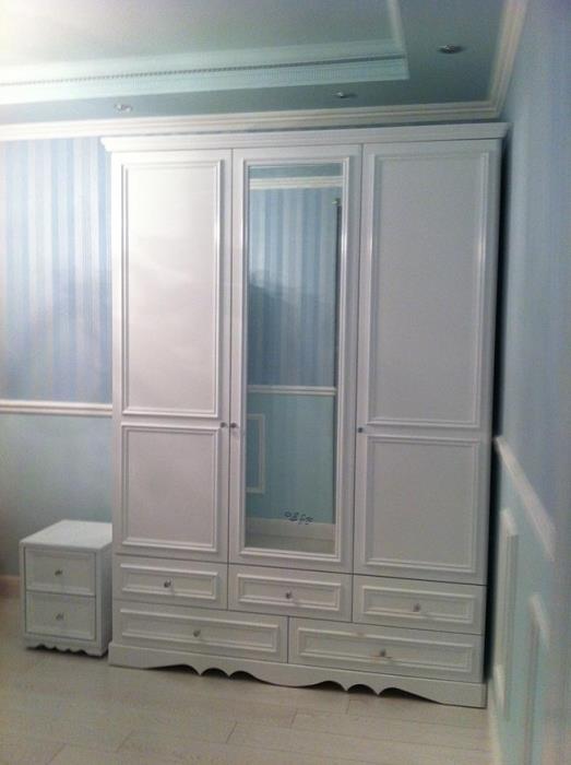 ארון לבן 3 דלתות - מיקול רהיטים