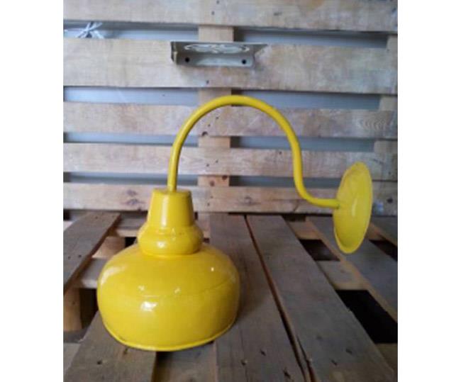 מנורת קיר צהובה - one piece