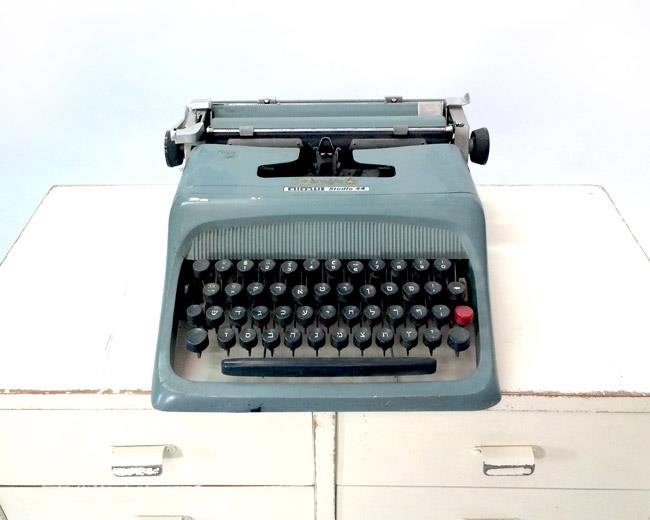 מכונת כתיבה - one piece