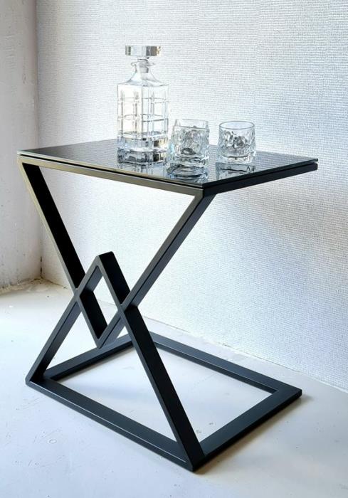 שולחן צד דגם טריקסי בסיס מתכת שחור - רקפת ספיר-רשת חנויות לעיצוב הבית