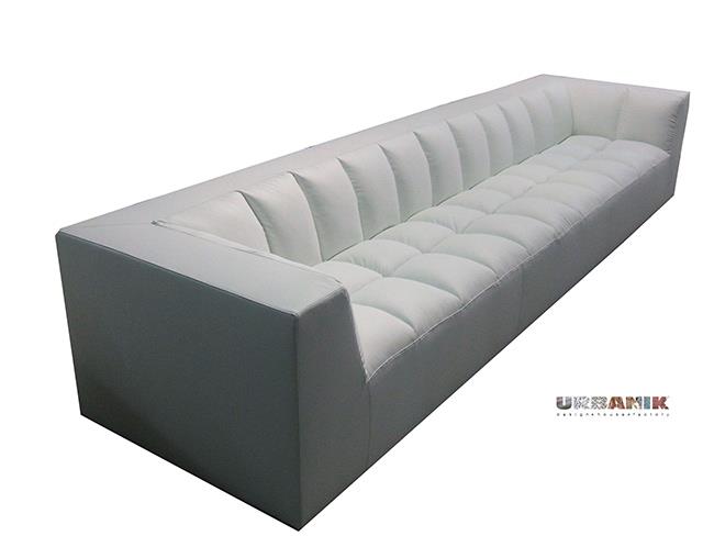 ספה לבנה בעיצוב מודרני - URBANIK