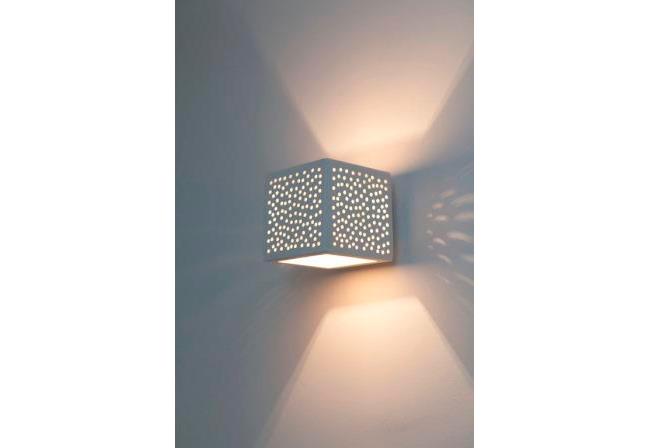 מנורת קובייה מחוררת - תומס תאורה