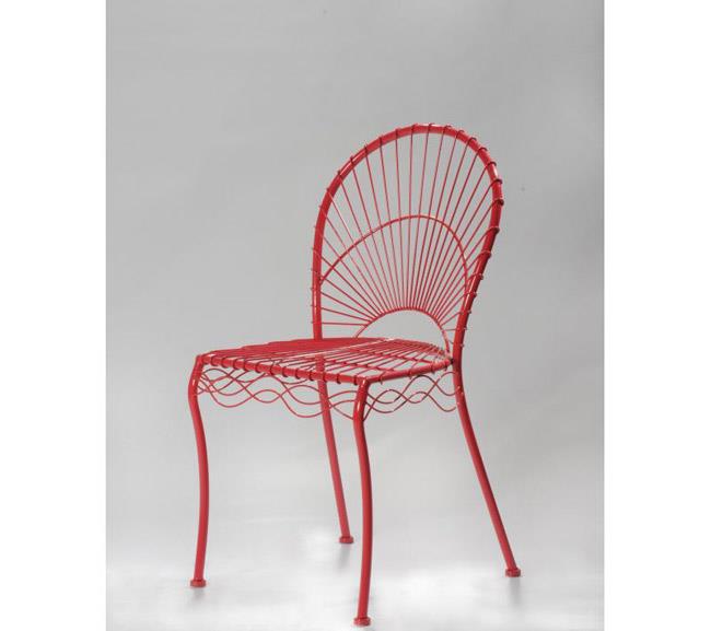 כסא אדום מברזל - איפאה