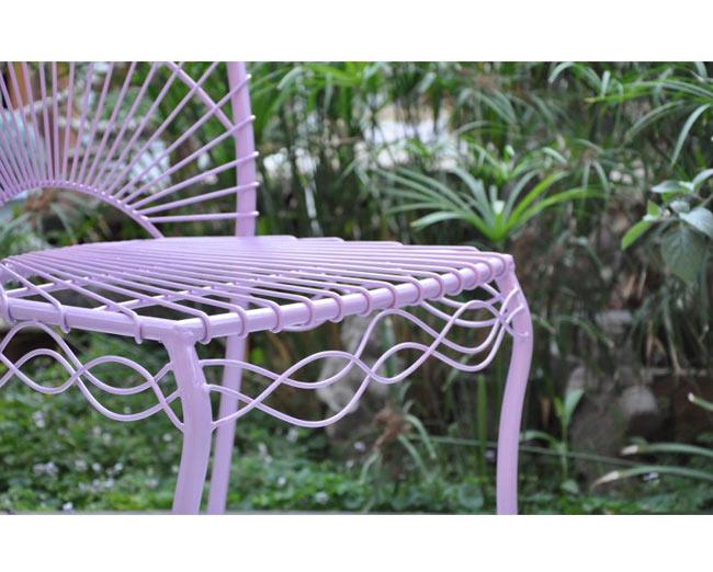 כסא סגול בהיר - איפאה
