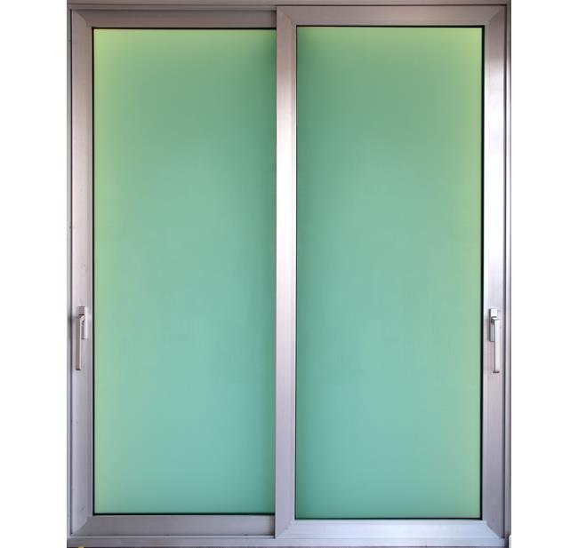 דלת הזזה מאלומיניום - אלומטל מעטפת לבניין בע"מ