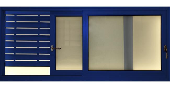 חלון אלומיניום כחול - אלומטל מעטפת לבניין בע"מ