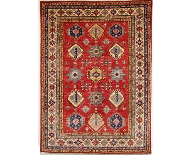 שטיח בדוגמה קווקזית - שטיחי אלי ששון