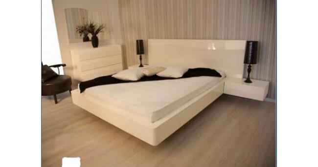 מיטה זוגית לבנה - רגב רהיטים