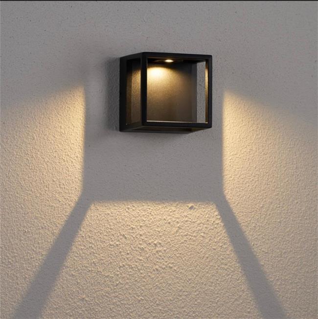מנורת קיר דגם מילי - אופק תאורה חוץ ופנים
