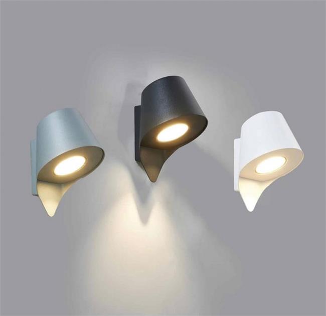 מנורת קיר דגם מרלין - אופק תאורה חוץ ופנים