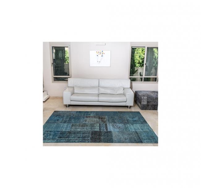 שטיח פאטצ' כחול בעבודת יד - buycarpet