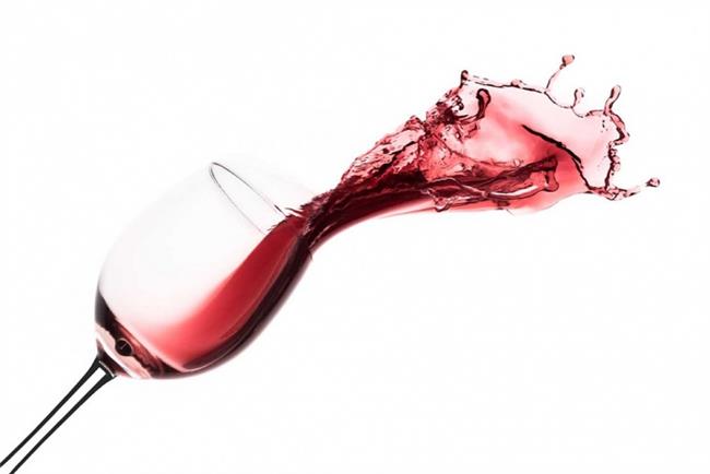 חיפוי זכוכית למטבח יין נשפך - ArtGlass