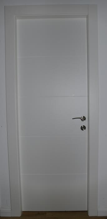 דלת פנים 4 חריטות רוחב - פרקט & DOOR'S
