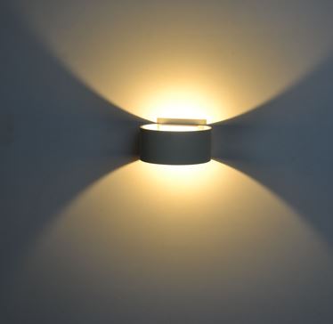 מנורה דגם פאנצ' - תמי ורפי תאורה מעוצבת