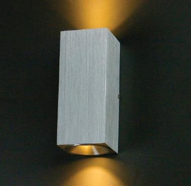 מנורה דגם טוקסיק - תמי ורפי תאורה מעוצבת