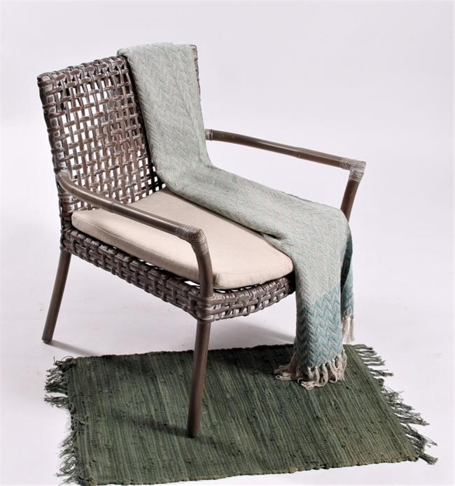 כורסא מעוצבת מבמבוק וראטן - העץ הנדיב