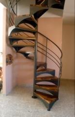 מדרגות לוליניות מעץ מלא - קו נבון 